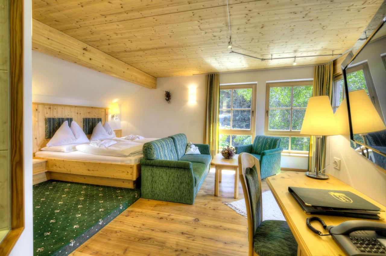 Hotel Haeuserl Im Wald Mariapfarr Esterno foto