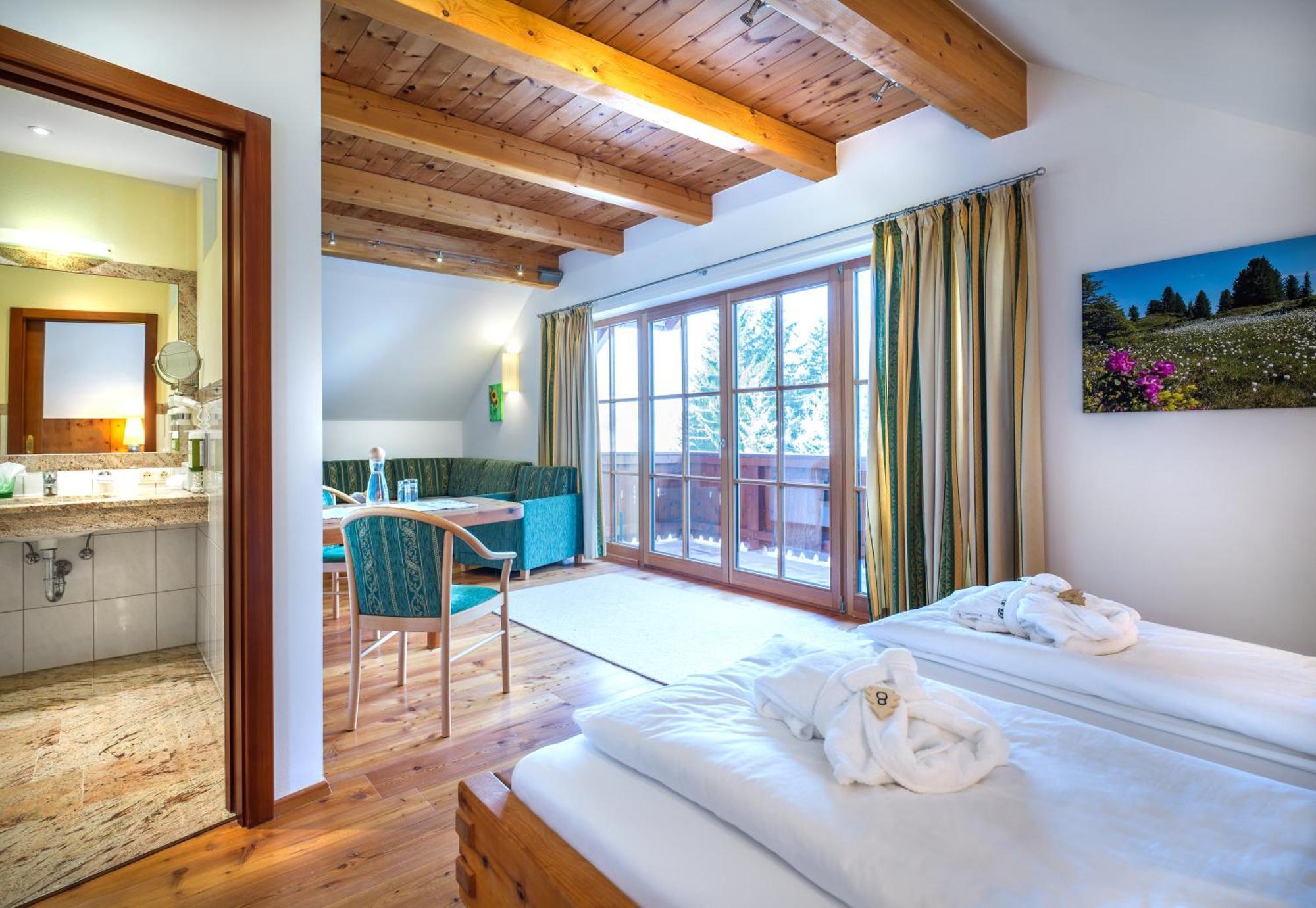 Hotel Haeuserl Im Wald Mariapfarr Esterno foto
